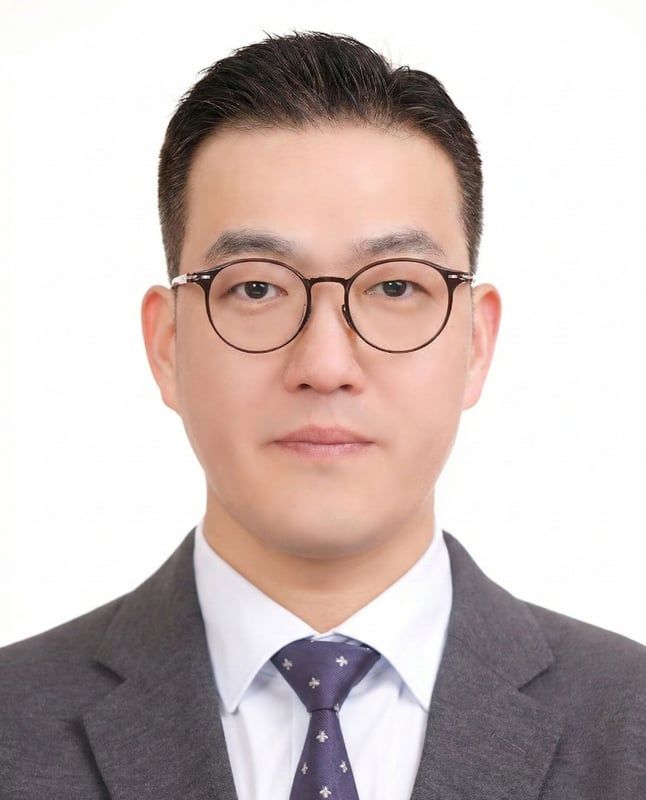 Keunhong Jeong