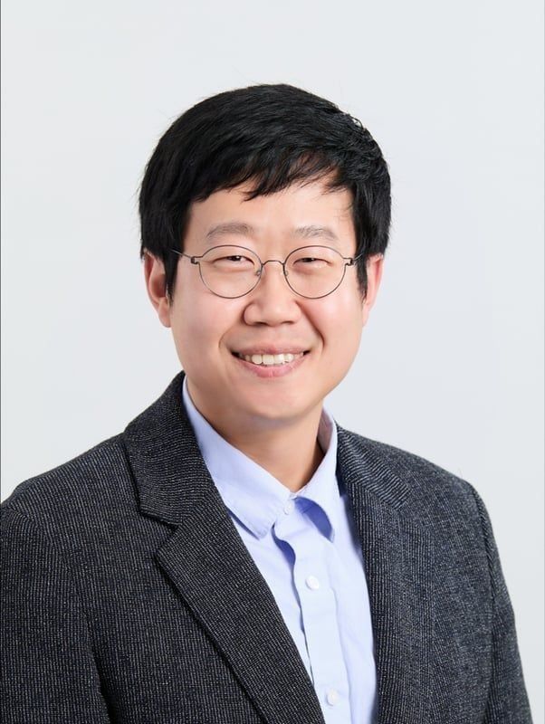 Dong-Kyu Lee